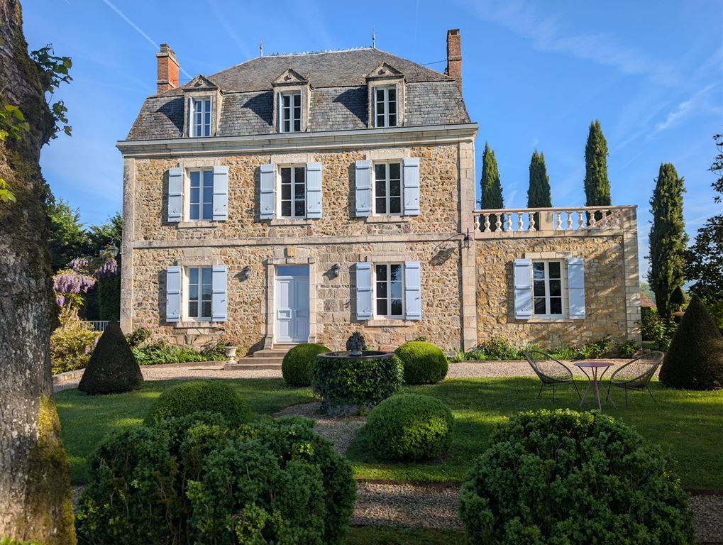 Maison de maître BRIGNAC LA PLAINE (19310) AGENT EXCLUSIF.COM