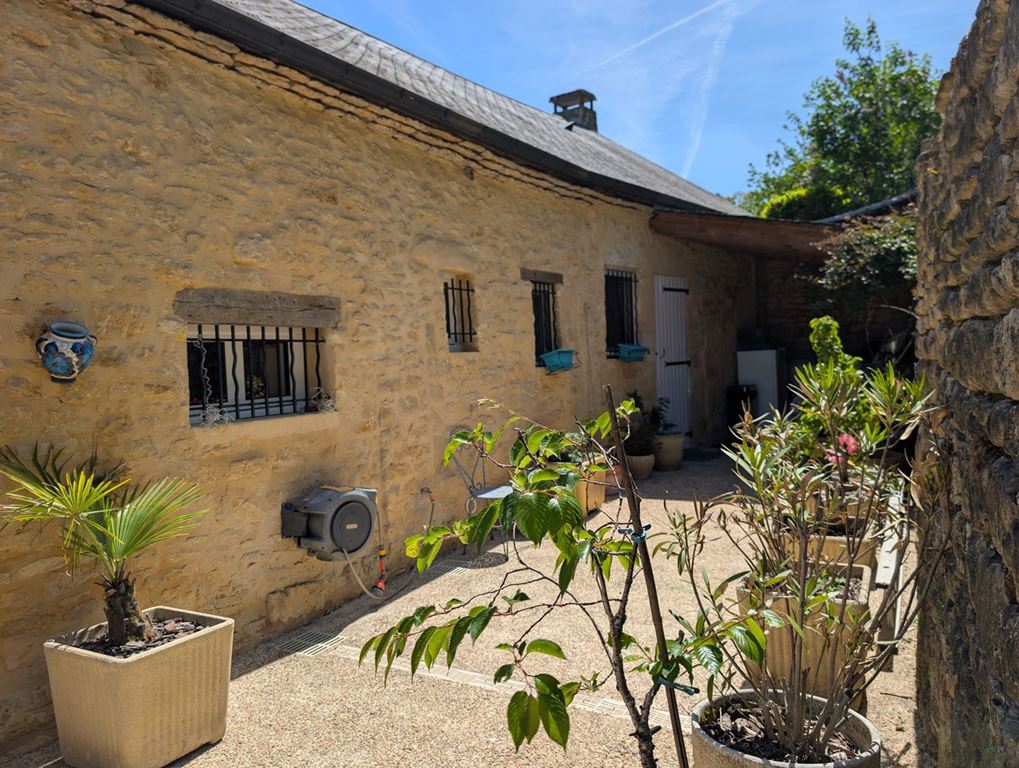 Maison en pierre SALIGNAC EYVIGNES (24590) AGENT EXCLUSIF.COM