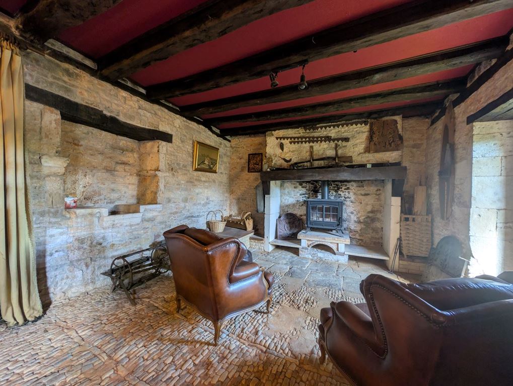 Maison de caractère NADAILLAC (24590) AGENT EXCLUSIF.COM